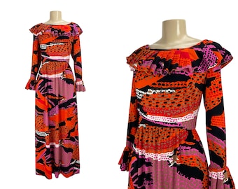 Maxi Kleid Dynasty Hong Kong Vintage 1960er 1970er Hostess Kleid Armband Glöckchen RüschenHals kräftig Grafik Druck Jersey Strick Gr. S