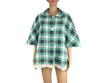Cape Capelet Poncho Jacke kariert Vintage 1970er Jahre Grau Grün Blau Fransenborte Größe S M L Oberbekleidung Acrylic or Blend Full Lining