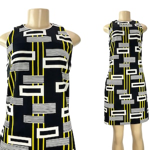 Vintage Mod Mini Dress Mr. Sergio Inc. 1960s 1970s Scooter Shift Sleeveless Geometric Print Keyhole Back Double Knit Size S M