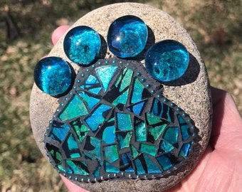 Mosaic Dog Paw Print Rock/Dog Lover's Gift/Blue, Green Paw Print Rock/Glass Art on a Rock/Mosaic Garden Stone/Memorial Stone/Pet Loss