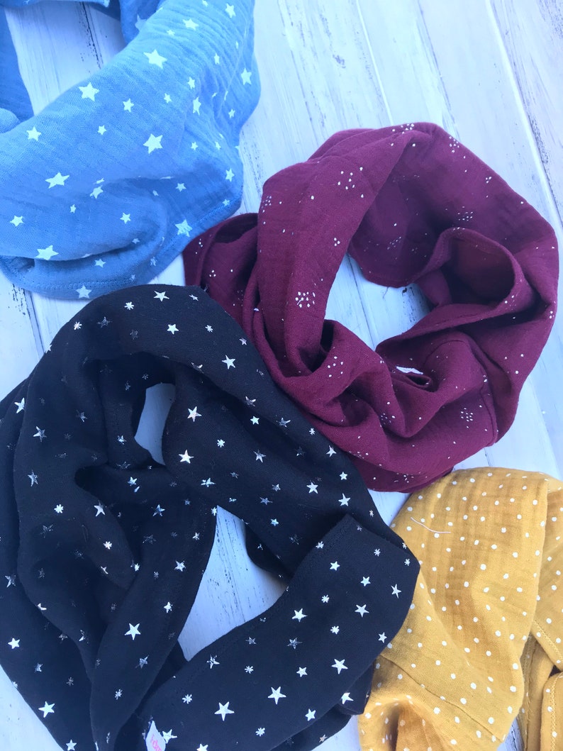 Soft neck warmer scarf in colored muslin