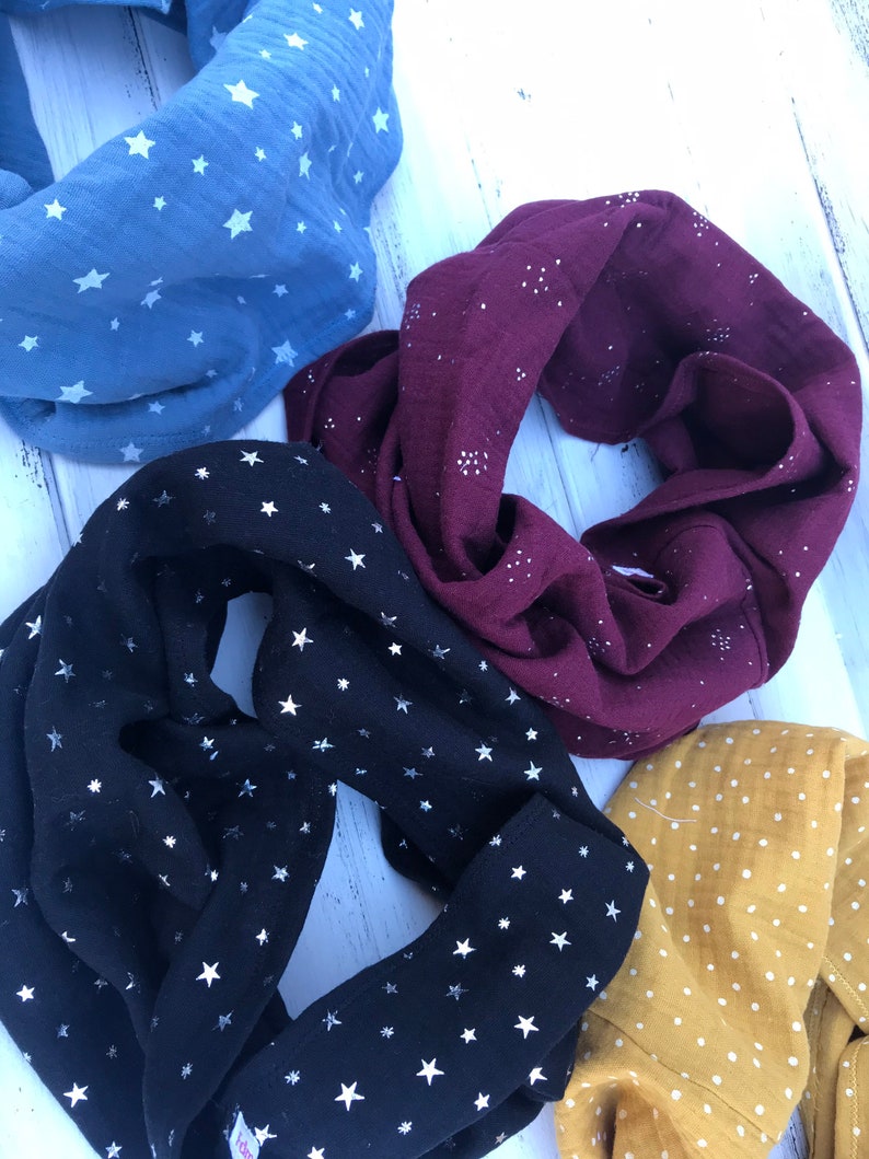 Soft neck warmer scarf in colored muslin