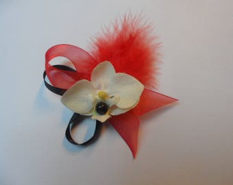 Boutonniere - PIN for wedding - red and black