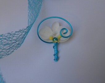 Boutonniere - PIN for wedding - ivory and turquoise