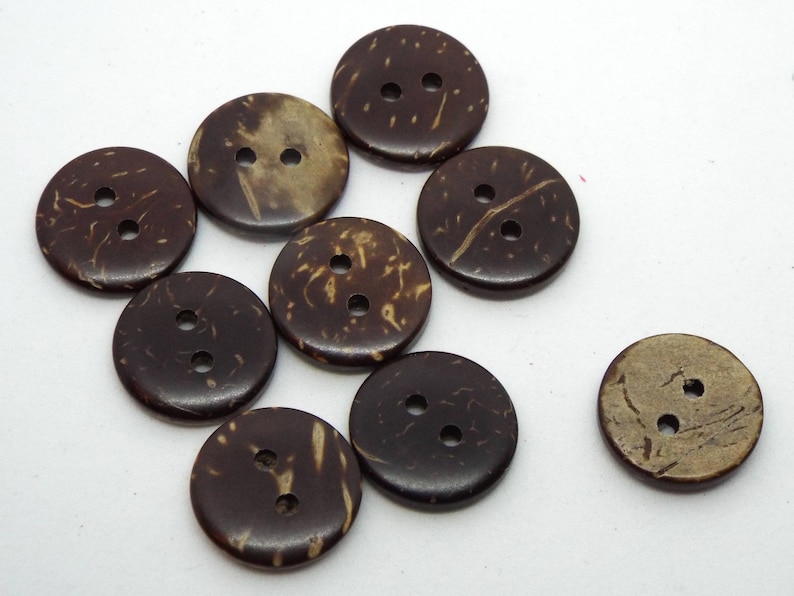 Coconut Shell Buttons 10x Heart Coconut 2 Hole Buttons 10mm
