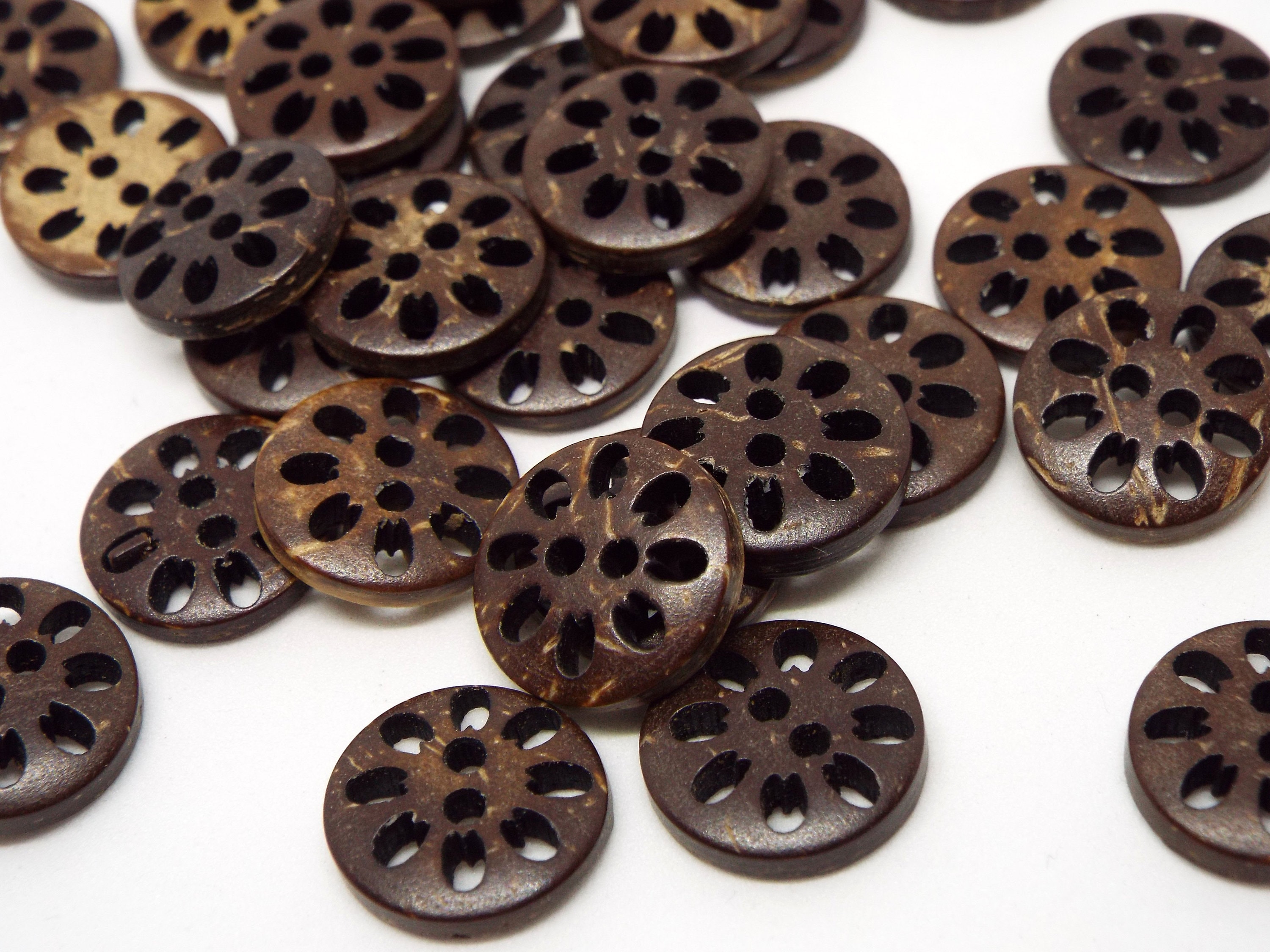 8x Dark Round Fretwork Lattice wooden buttons 23mm