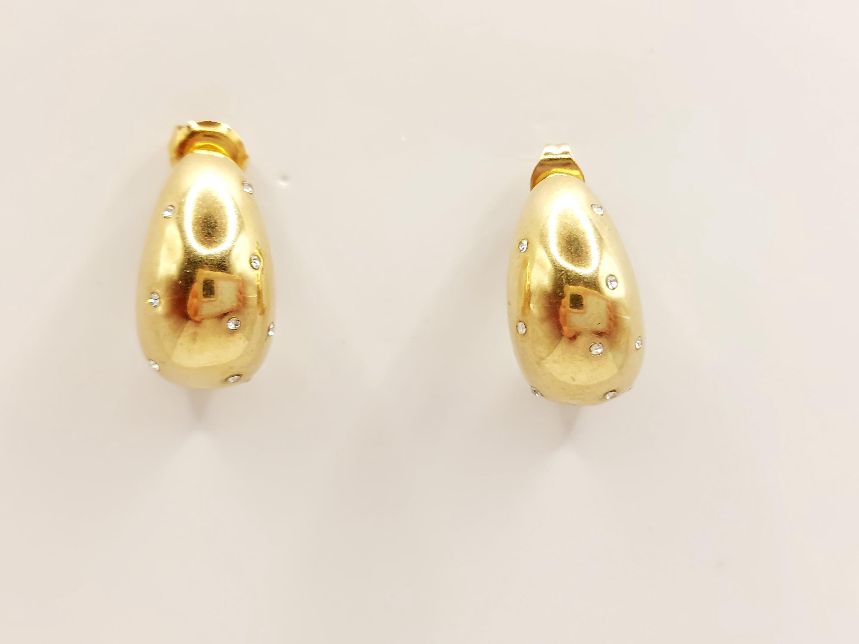 Orecchini a goccia con barra d'oro minimalista – & Co