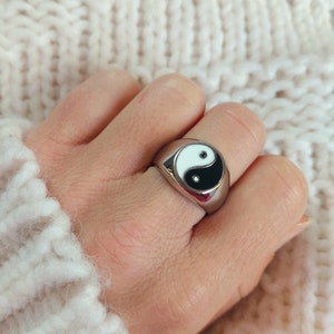 Unique Men&#39;s and Women&#39;s Yin Yang Signet Jewelry in Silver and Steel