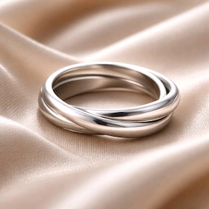 Elegant Triple Band Stainless Steel Ring - High Polish 316L Silver for Women's Everyday Wear