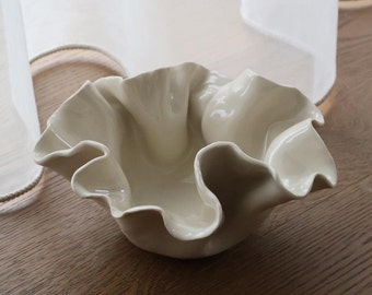 Ceramic Wavy Bowl | Handmade Bowl | Decorative Bowl | Decorative Trays | Ceramic Ruffle Bowl | Ceramic Floral Bowl