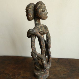 Mami Wata double face Vodoun statue, two Voodoo heads in polychrome wood, sculpture Benin Ashanti Ghana Ewe Togo, height 50 cm (19.69 inch)