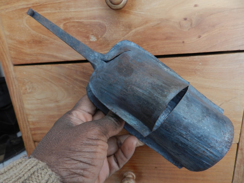 Instrument de musique percussion Africain, Gong cloche double fer noir forgé, Gankogui Banana bell, Idiophone Ewe Ghana, Bénin, Togo, Yoruba image 9