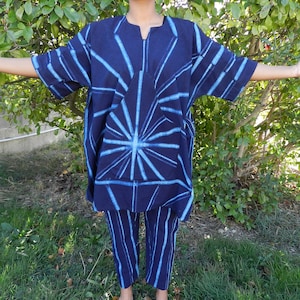 Ensemble tunique pantalon tissu indigo Africain tie dye, Yoruba traditionnel caftan large unisexe ensemble Africain ample, Adire pantalon XL Pantalon + Tunique