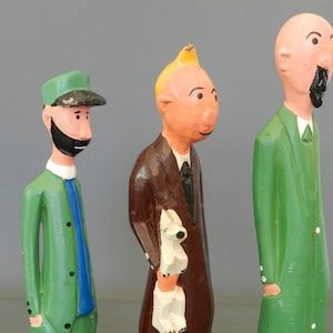 Tintin sculpture Milu the dog painted wood, La Maison Rafacia, Figurine Tintin Dupont, Art Africa natural wood, Decor 30 cm 11.81 inch