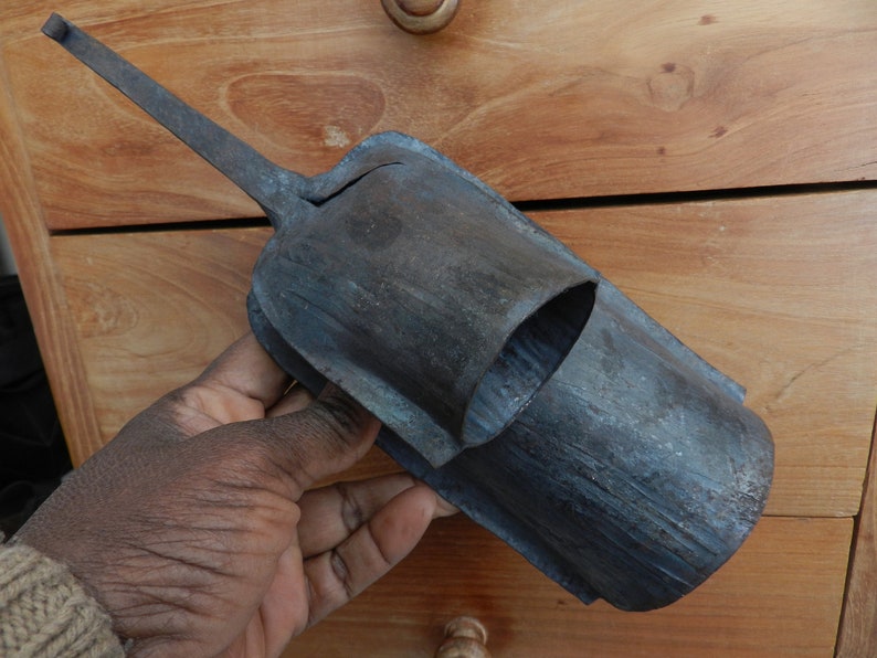 Instrument de musique percussion Africain, Gong cloche double fer noir forgé, Gankogui Banana bell, Idiophone Ewe Ghana, Bénin, Togo, Yoruba image 8