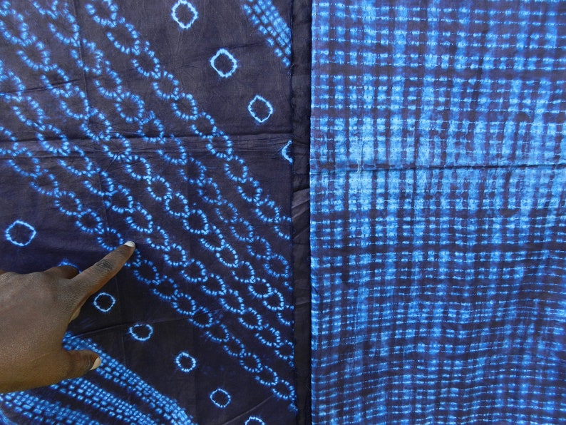 Antic beau Tissu indigo bleu de Guinée, tie and dye bazin riche, Adire coton, bazin teinté Pagne Africain, 145cm 57.09, Lamaisonrafacia image 3