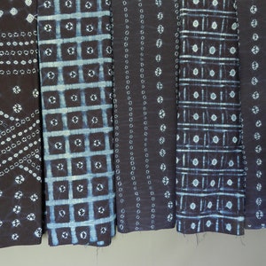 Bester Textil-Indigoblauer afrikanischer Batikstoff, Blessing Star Cowrie, handgemachter Wandbehang aus Baumwolle, La Maison Rafacia, 1 Meter