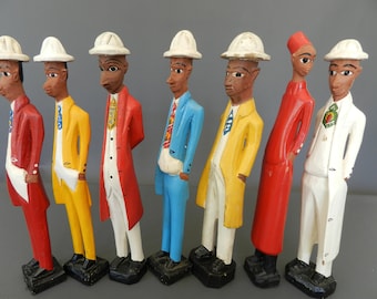 African Colon statue, painted wood, Colonial sculpture with jacket and tie, red and blue colonist, polychrome, La Maison Rafacia colonist