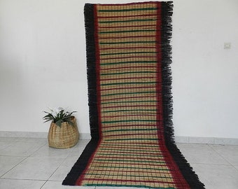 Végétal et naturel Tapis de sol, natte africaine, carpet tissée arc-en-ciel, vintage décor naturelle, 270 cm sur 107 cm (42.13" sur 106.30")