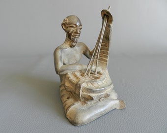 Oxidized Patina Bronze Sculpture of Kora Musician Griot from Mali, Mandingo Dogon Bronze Musician, Ahoussa Peulh African Art, Rafacia 5.91"