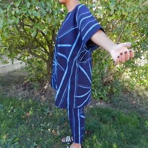 Ensemble tunique pantalon tissu indigo Africain tie dye, Yoruba traditionnel caftan large unisexe ensemble Africain ample, Adire pantalon XL image 6