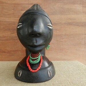 Masque africain original Yoruba détourné en porte stylo fourniture de bureau image 2