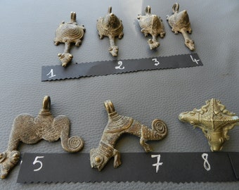 Dogon amulet ring with 2 crocodiles, Carved bronze antic turtle amulet pendant, Dogon snake chameleon pendant, vintage Art Africa jewelry