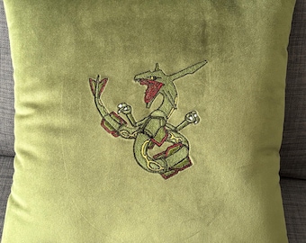 Rayquaza inspiriertes, witziges Dekokissen