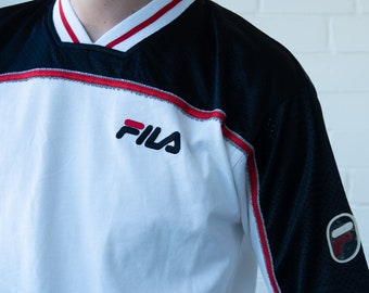 Camiseta FILA Vintage 90s / Camisa FILA para ambos géneros / Talla mediana