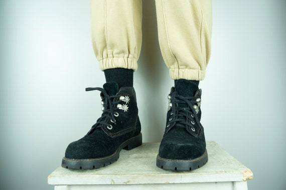 hiking suede boots black