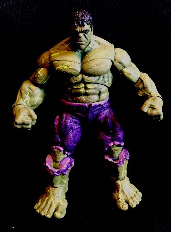 custom hulk figure