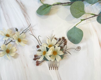 Bridal hair comb, faux dried flowers, boho.