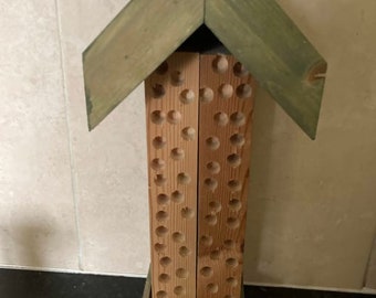 Bee Hotel