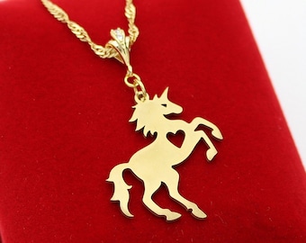 Collier licorne d'or d'amour au petit cœur, or et acier, chaine et bélière au choix