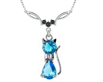 Elegance necklace in 925 silver with a small crystal cat studded with black sapphire stars, 3 models and 10 crystals to choose from