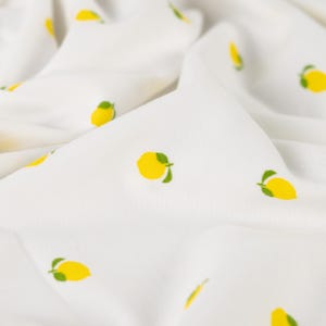 Lemon cream cotton jersey - fabric by the meter, printed with fruit - stretchy cotton, children's motifs, summer jersey white *from 50 cm