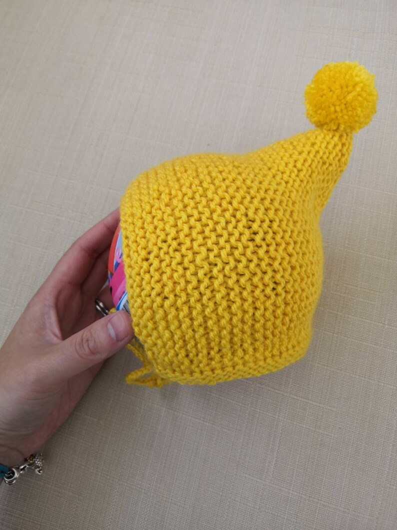 baby hat knit,baby knits newborn knits,mto Hand knitted baby bonnet newborn baby hat bonnet,baby pom pom hat baby bonnet,yellow hat baby
