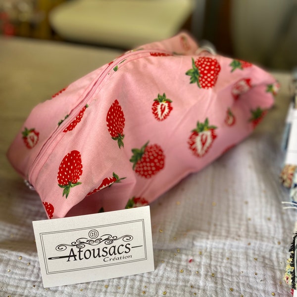 trousse gonflante rose fraise