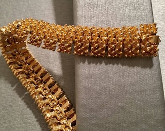 Sarah Coventry Gold Tone Bracelet