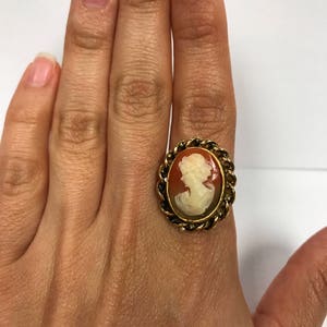 Vintage Costume Jewelry Cameo Ring image 2