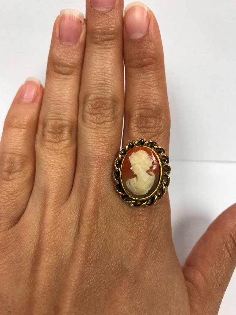 Vintage Costume Jewelry Cameo Ring image 2