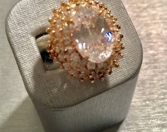 Cabochon ring with clear stone gold plated size 9