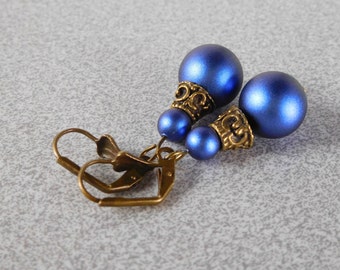 Boucles d'oreilles style victorien rétro vintage perle Swarovski 12 mm iridescent dark blue