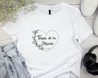 T-shirt EVJF motif coeur avec des fleurs, T-shirts pour la mariée et pour la team de la mariée, Plusieurs choix  de texte