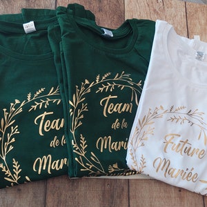 Personalisiertes Junggesellinnenabschied T-Shirt, Brautteam mit Hochzeitsblumenkronen-Motiv, Junggesellinnenabschied, Hochzeit, Brautgeschenk