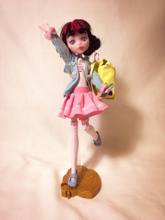 draculaura doll