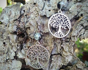 Boucles d'oreille argentées arbre de vie et perle craquelée