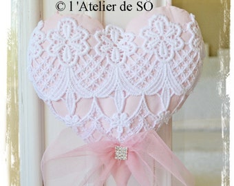 Beautiful shabby chic heart in white and rose 15