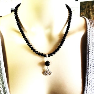 Black onyx onyx pendant and lotus flower necklace 47/52 cm men's women's jewelry.
