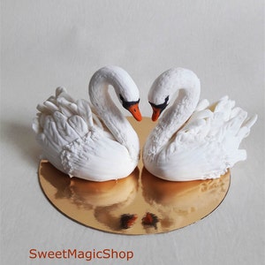 Cake topper Wedding Swans Sugar pastetopper handmade swans Wedding cake Swans Topper for wedding Pair of swans image 2